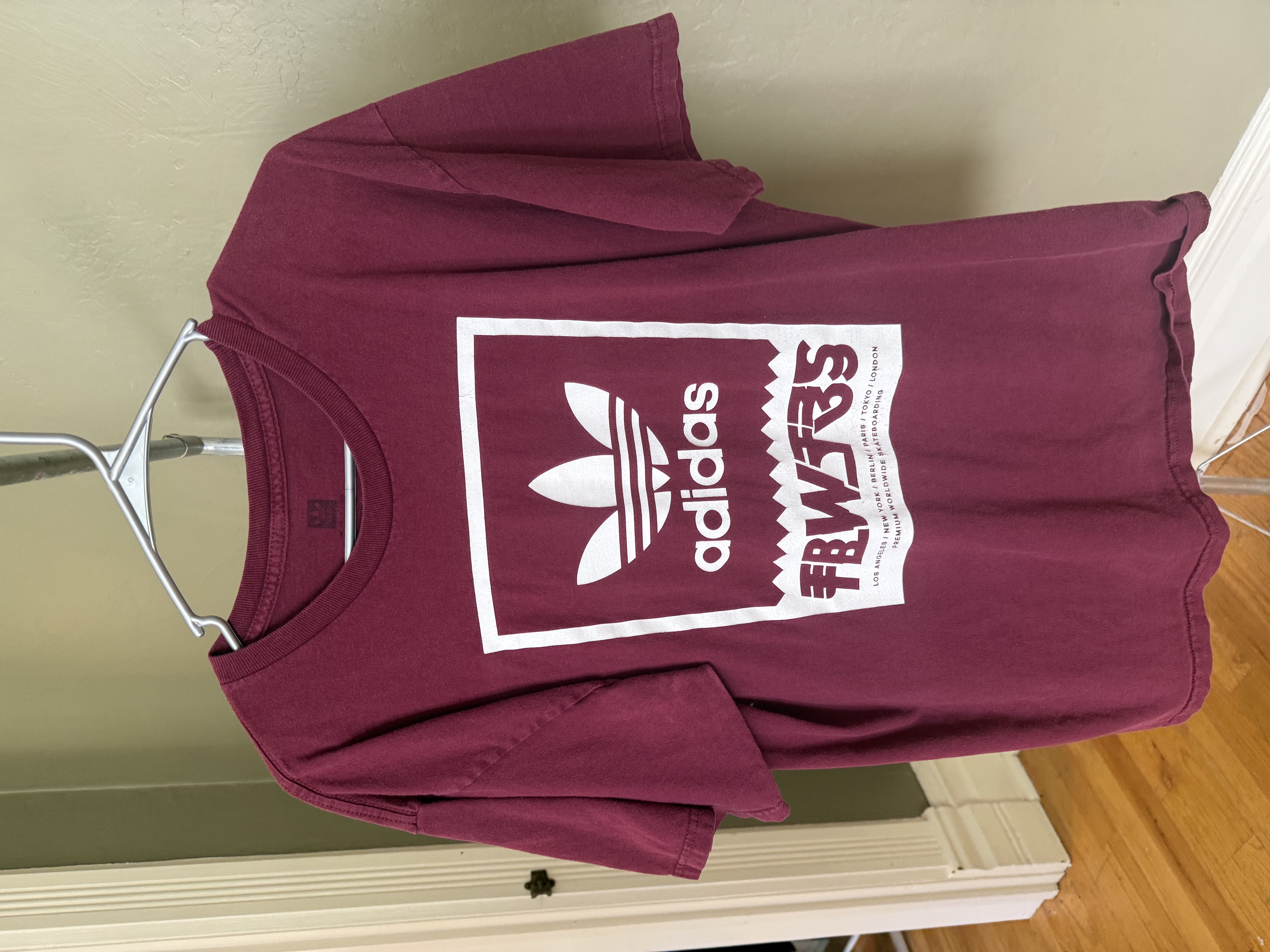 Adidas maroon t-shirt, multiple angles